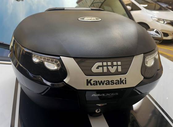 KAWASAKI CONCOURS 14 
